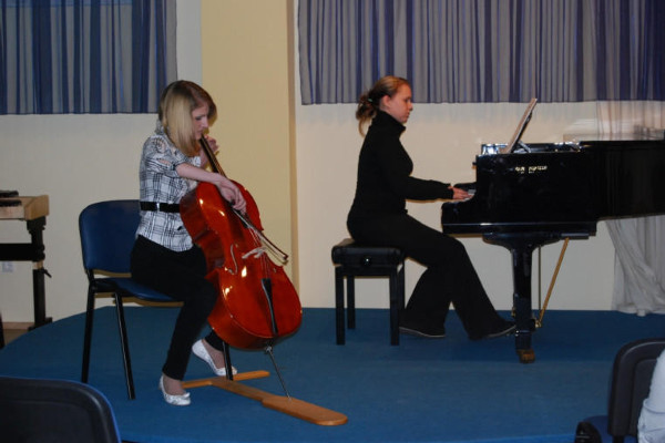 Produkcija violončelo, klavir, 26. 3. 2010